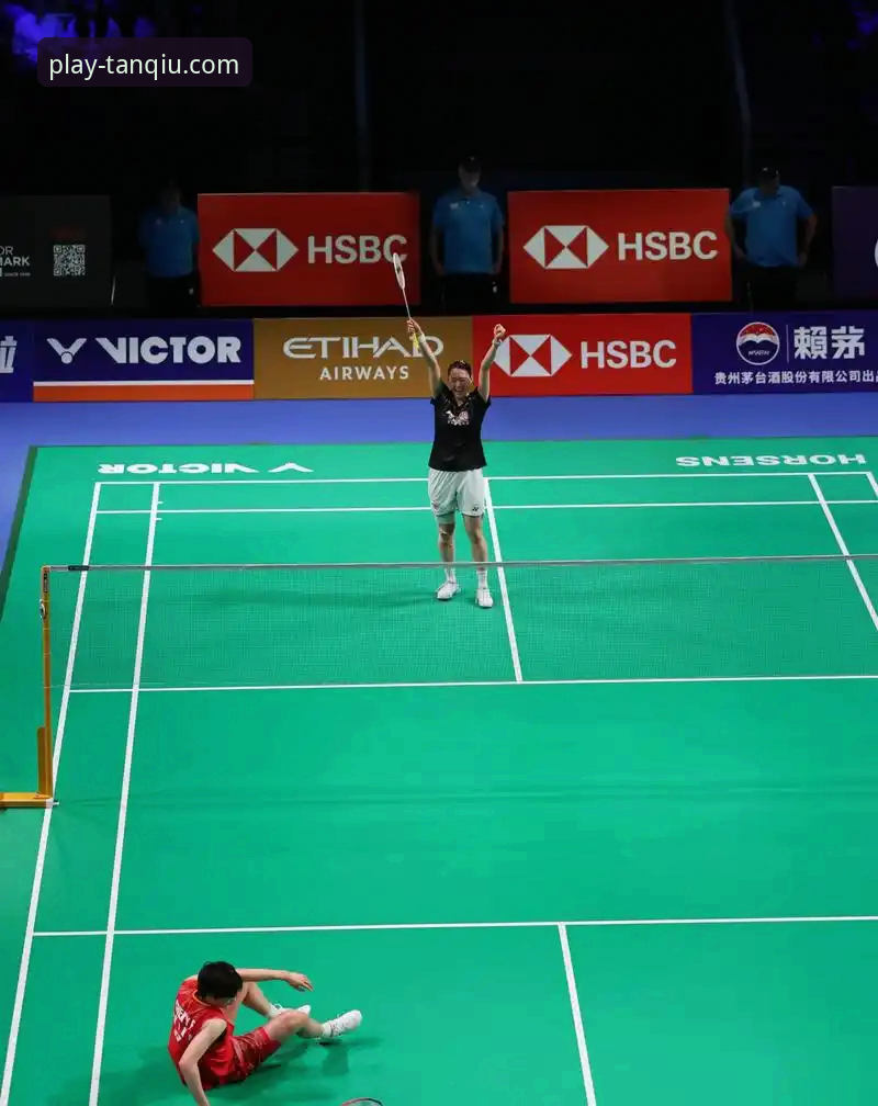 2026尤伯杯半决赛中国队三连胜挺进决赛，谈球吧体育见证女羽辉煌一刻